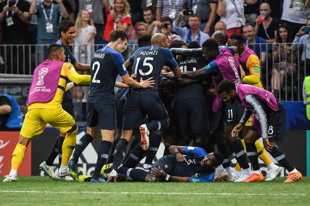 何艰难环境 何艰难环境