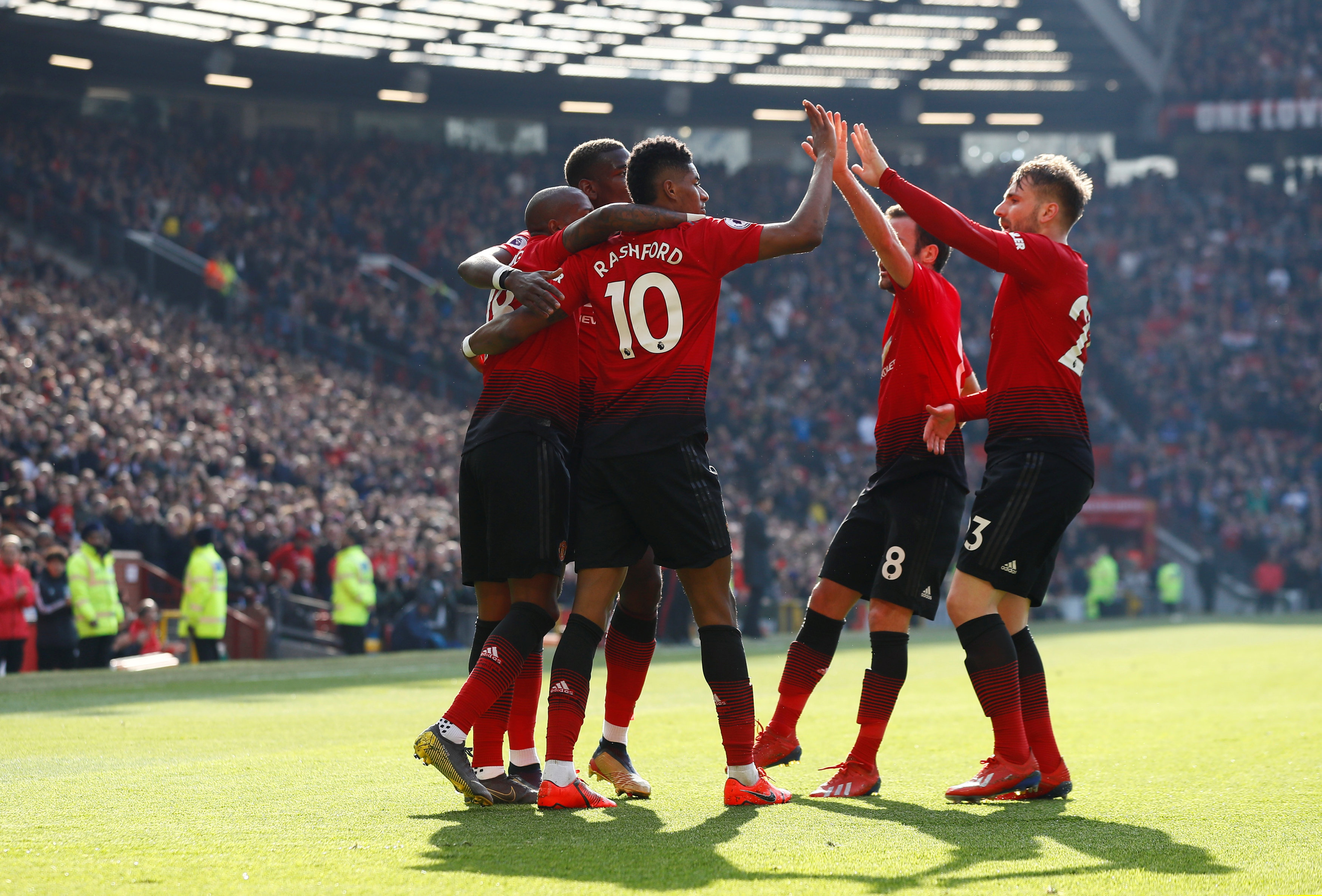 球队在遇到 球队在遇到